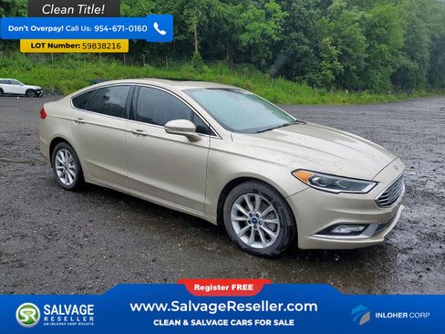 Used 2017 Ford Fusion SE w/ Fusion SE Technology Package FWD image 5