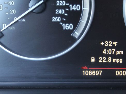 Used 2012 BMW 528i xDrive 528i xDrive Sedan 4D image 30