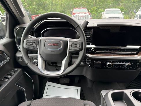New 2026 GMC Sierra 1500 SLE AWD/4WD image 15