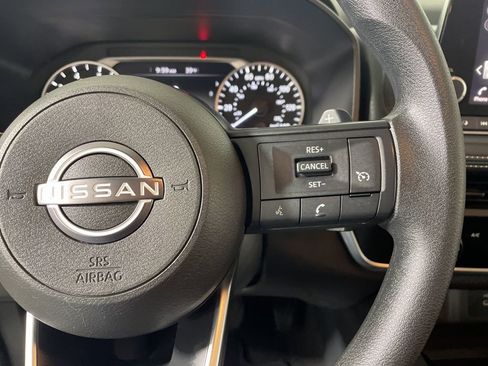 Used 2024 Nissan Rogue S FWD image 14