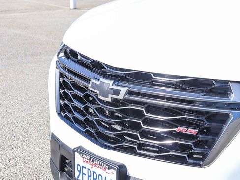 Used 2023 Chevrolet Traverse RS w/ LPO, Cargo Package image 6