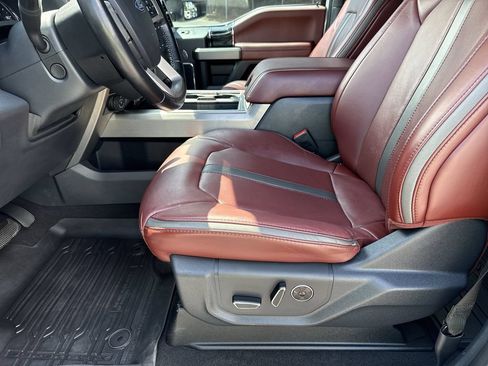 Used 2022 Ford F350 Platinum AWD/4WD image 9