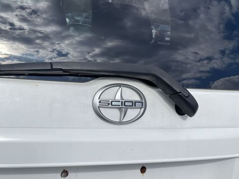 Used 2009 Scion xB FWD image 33
