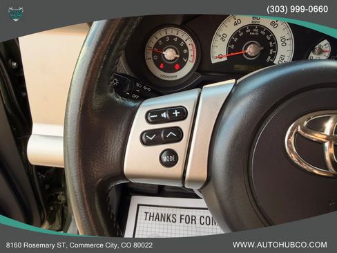 Used 2012 Toyota FJ Cruiser 4WD w/ Upgrade Pkg image 18
