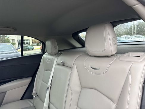 Used 2023 Cadillac XT4 Premium Luxury image 15