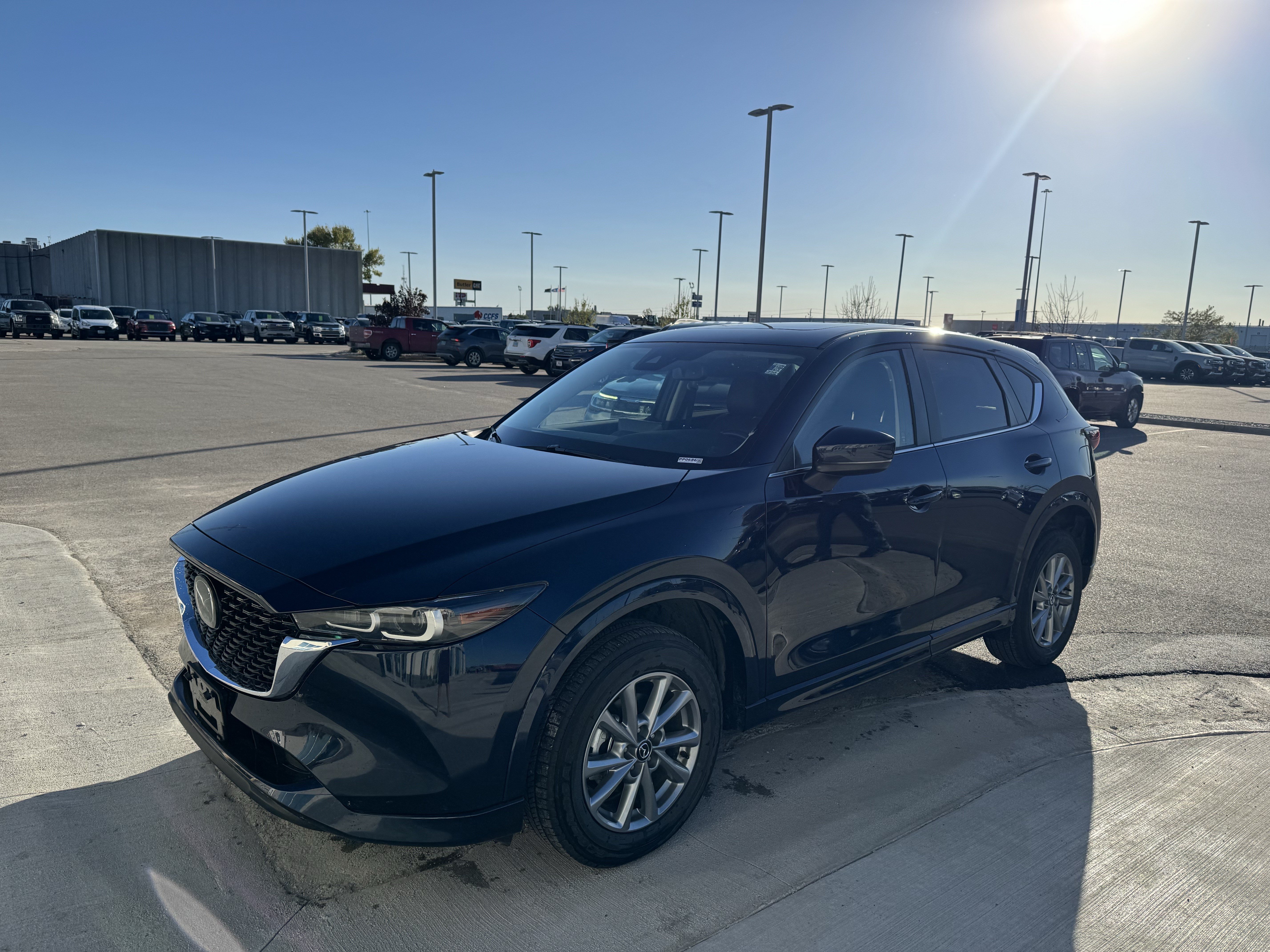 Used 2025 MAZDA CX-5 AWD 2.5 S w/ Preferred Package image 3