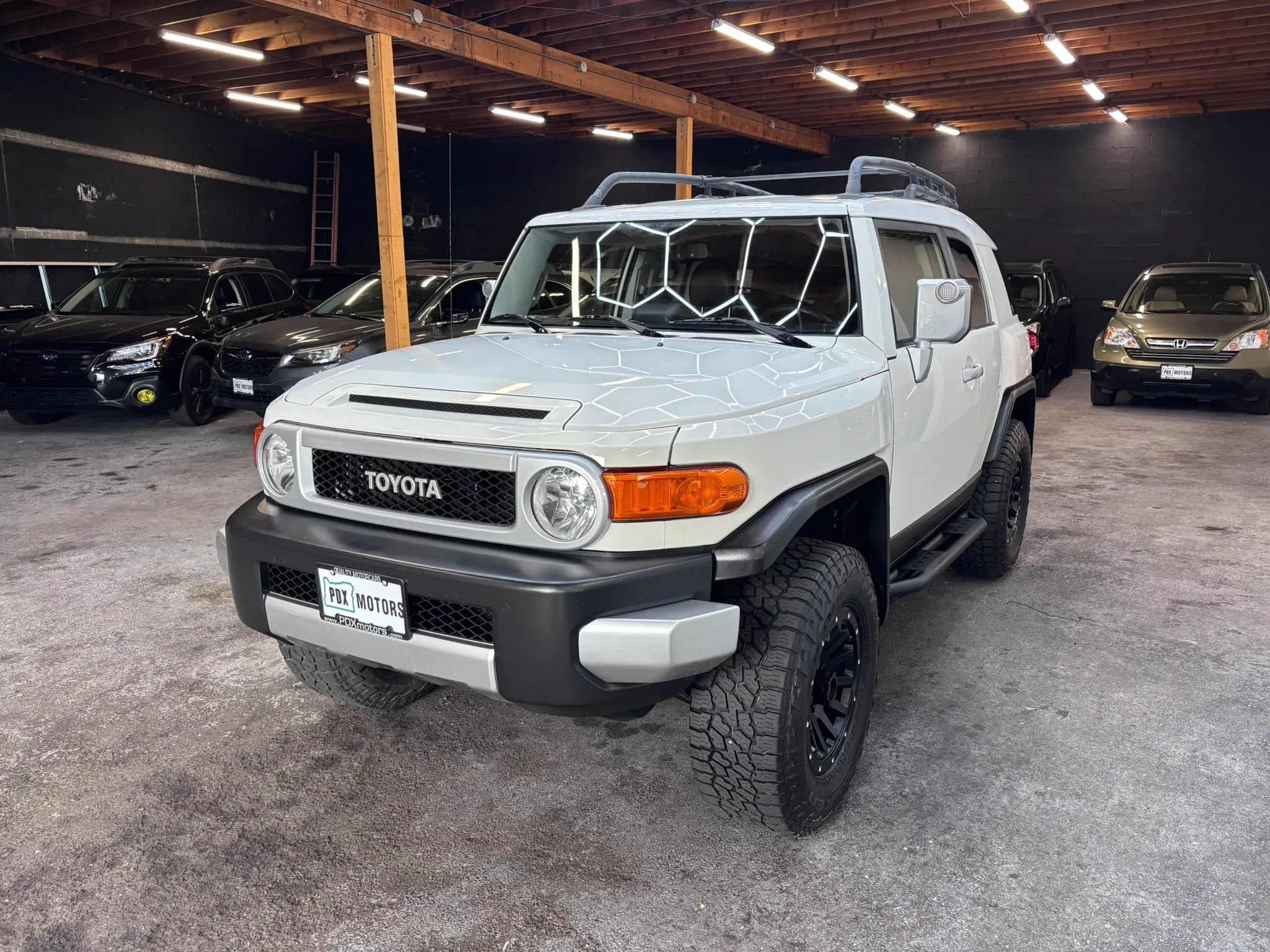 Used 2012 Toyota FJ Cruiser 4WD w/ Convenience Pkg image 3