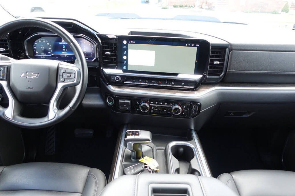 Used 2022 Chevrolet Silverado 1500 LT Trail Boss w/ LT Trail Boss Premium Package AWD/4WD image 50