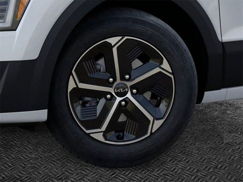 New 2026 Kia Niro EX image 9