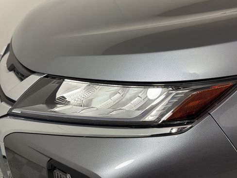 Used 2025 Mitsubishi Outlander Sport AWD image 11