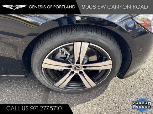 Used 2025 Mercedes-Benz C 300 4MATIC Sedan image 9