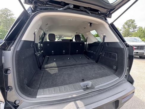 Used 2024 Nissan Pathfinder SV image 20