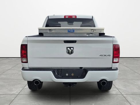 Used 2018 RAM 1500 Express w/ Express Value Package AWD/4WD image 5