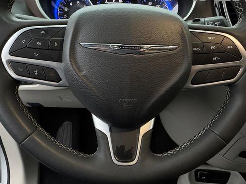 Used 2024 Chrysler Voyager LX FWD image 19