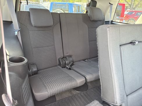 Used 2015 GMC Yukon SLE w/ Convenience Package image 29