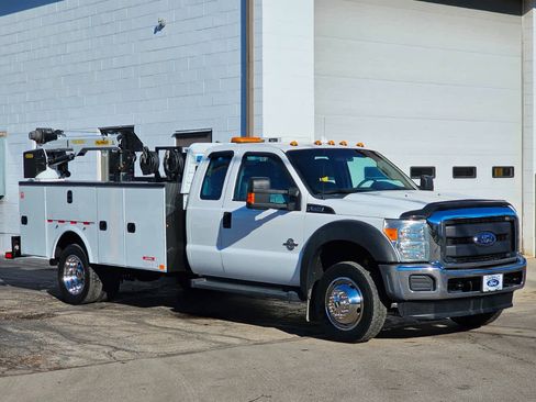 Used 2015 Ford F550 4x4 SuperCab Super Duty image 2