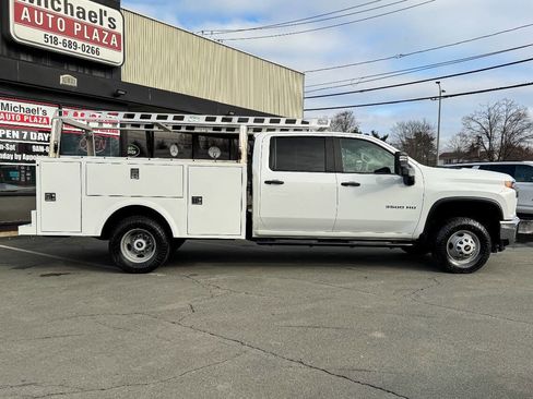 Used 2022 Chevrolet Silverado 3500 W/T w/ WT Convenience Package image 3