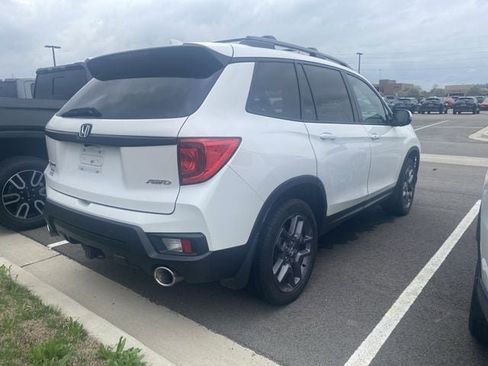 Used 2023 Honda Passport EX-L image 3