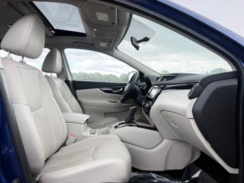 Used 2018 Nissan Rogue Sport SL AWD/4WD image 23
