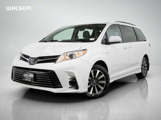 Used 2018 Toyota Sienna LE AWD/4WD video 1