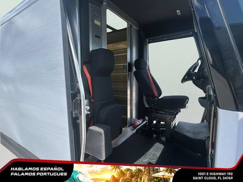 Used 2024 Chevrolet Brightdrop 600 w/ Battery Pack, Max Range AWD/4WD image 30