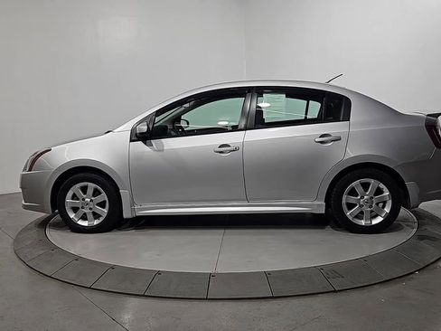 Used 2012 Nissan Sentra 2.0 SR image 2