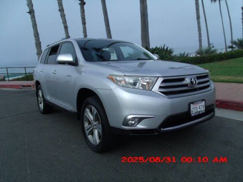Used 2011 Toyota Highlander Limited image 29