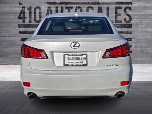 Used 2011 Lexus IS 250 w/ Premium Pkg Value Edition image 4