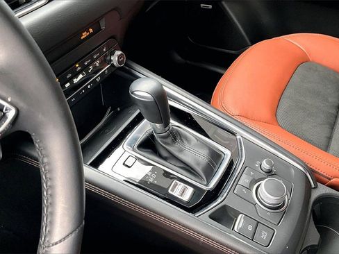 Used 2024 MAZDA CX-5 Carbon Edition image 23