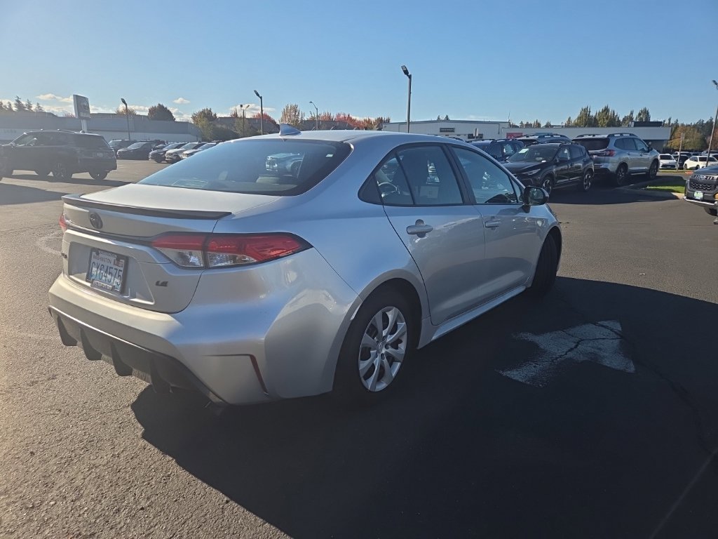 Used 2026 Toyota Corolla LE FWD image 7