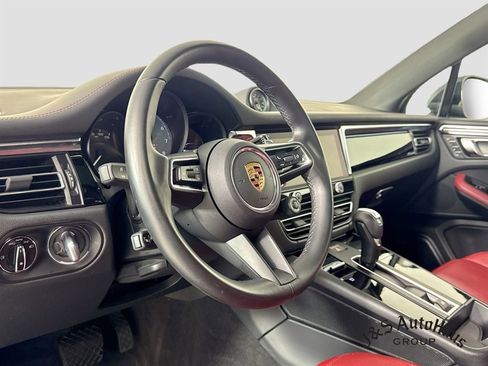 Used 2024 Porsche Macan S w/ Premium Plus Package AWD/4WD image 9