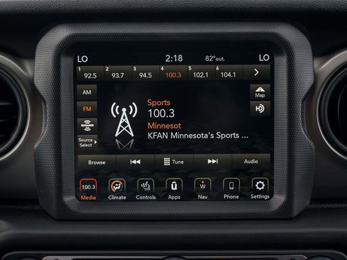 Used 2021 Jeep Gladiator Sport image 15