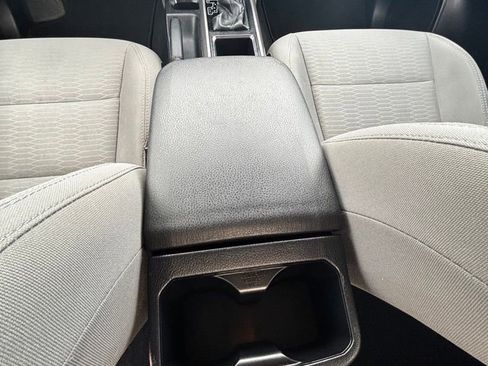 Used 2018 Toyota Tacoma SR5 image 14