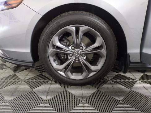 Certified 2024 Honda Accord EX image 30