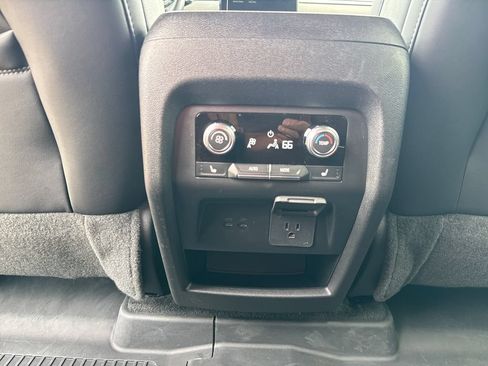 Used 2026 GMC Acadia Denali w/ Super Cruise Package AWD/4WD image 37