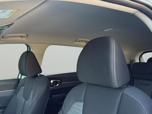 New 2026 Kia Sorento LX FWD image 15