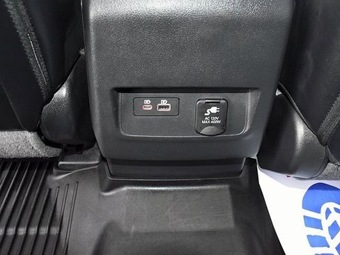 Used 2022 Nissan Frontier PRO-4X w/ Pro-4X Premium Package image 24