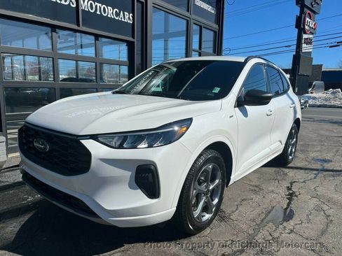 Used 2024 Ford Escape ST-Line image 8