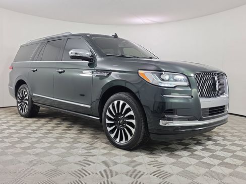 Used 2024 Lincoln Navigator L Black Label AWD/4WD image 1