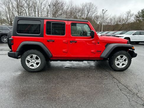 Used 2022 Jeep Wrangler Unlimited Sport image 3