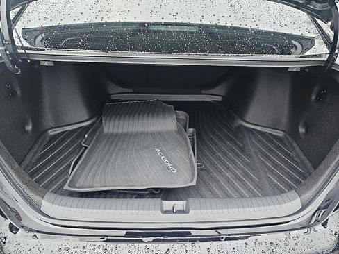 Used 2023 Honda Accord Sport image 32