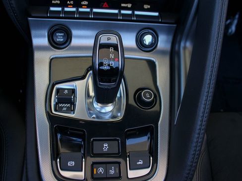 Used 2016 Jaguar F-TYPE Convertible image 27