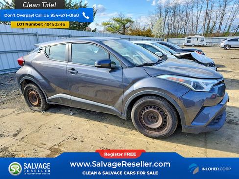 Used 2019 Toyota C-HR LE image 5