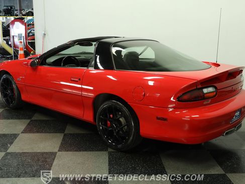 Used 2002 Chevrolet Camaro Z28 w/ SS Performance/Appearance Pkg RWD image 7