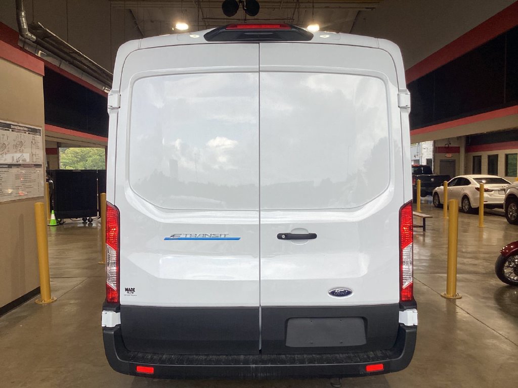Used 2023 Ford E-Transit Medium Roof RWD image 4