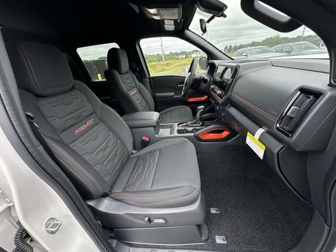 New 2025 Nissan Frontier PRO-4X image 23