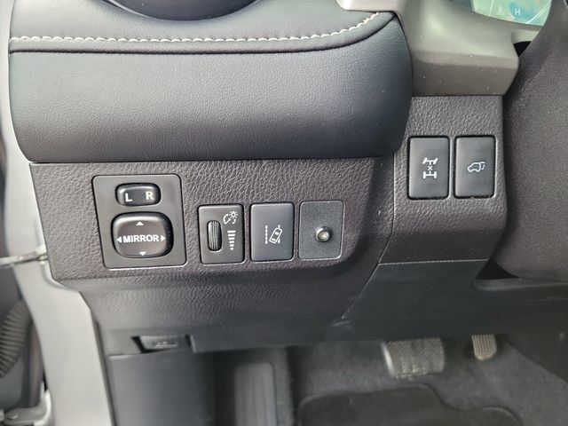 Used 2017 Toyota RAV4 Limited w/ Advanced Technology Package AWD/4WD image 25