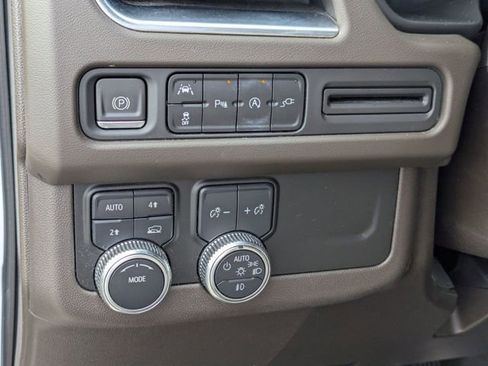 Certified 2022 GMC Yukon SLE AWD/4WD image 14