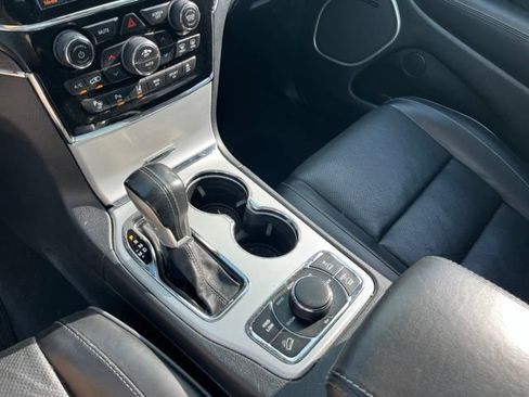 Used 2020 Jeep Grand Cherokee Summit AWD/4WD image 26