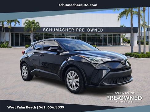 Used 2021 Toyota C-HR LE image 1